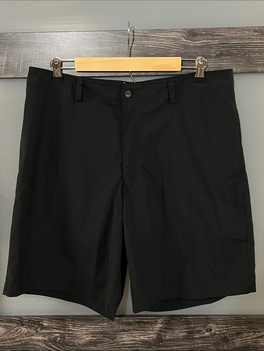 Men's Black Flat-Front Performance Shorts